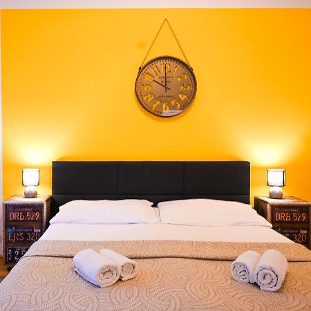 Backpacker Apartment Hofburg Виена Екстериор снимка