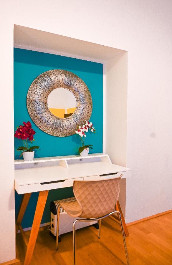 Backpacker Apartment Hofburg Виена Екстериор снимка